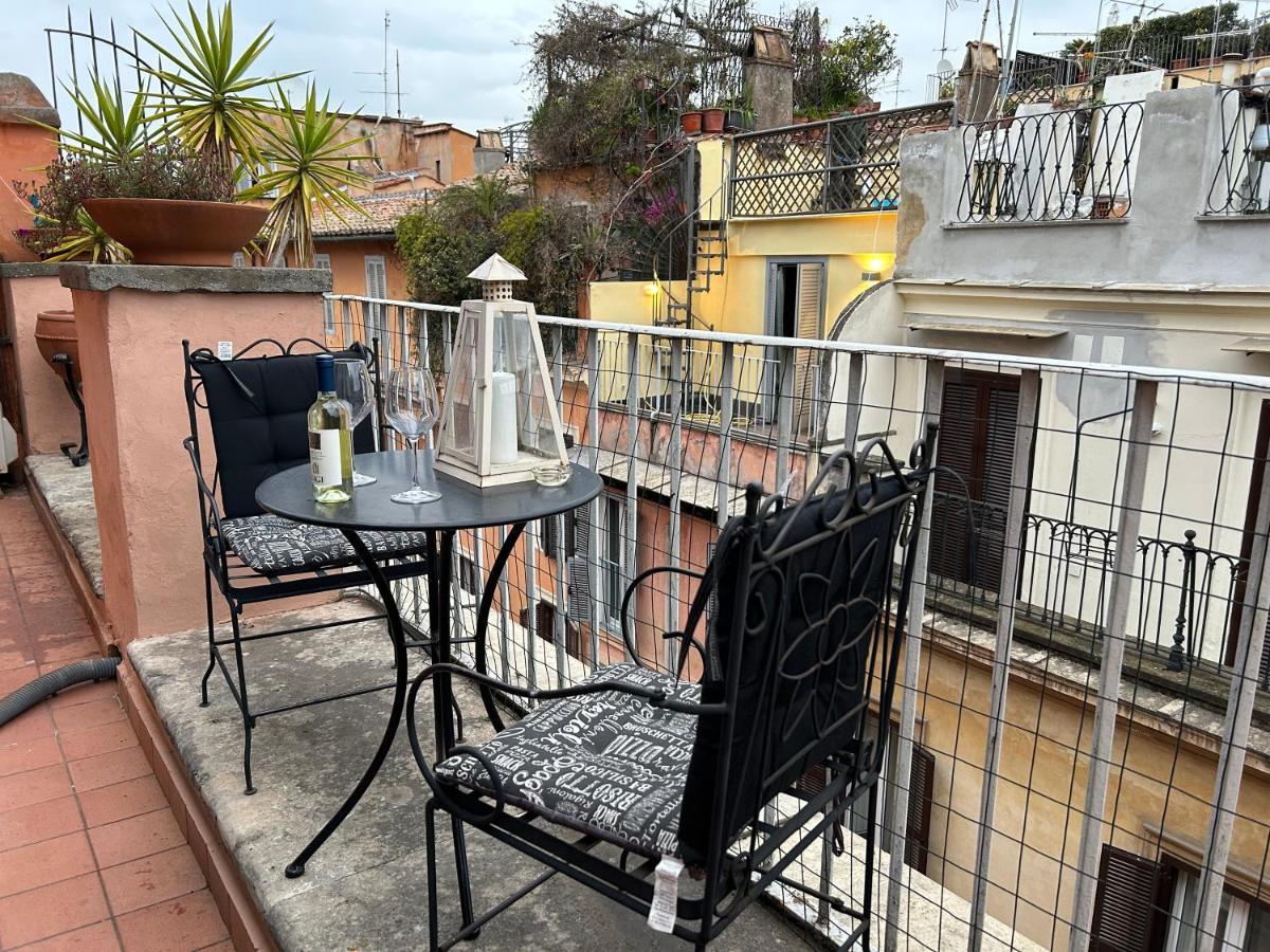 Spanish Steps Corner Рим Екстериор снимка