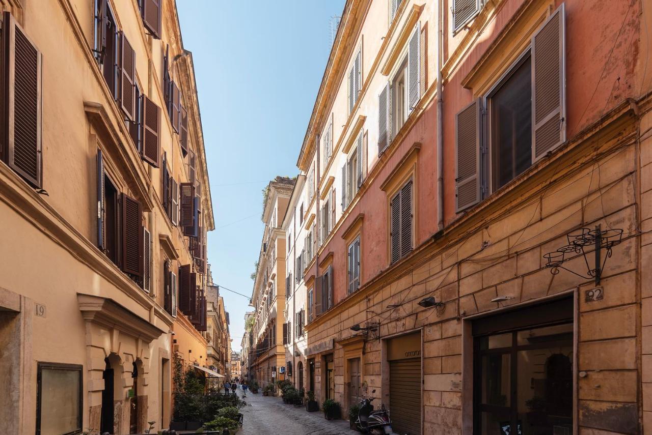 Spanish Steps Corner Рим Екстериор снимка