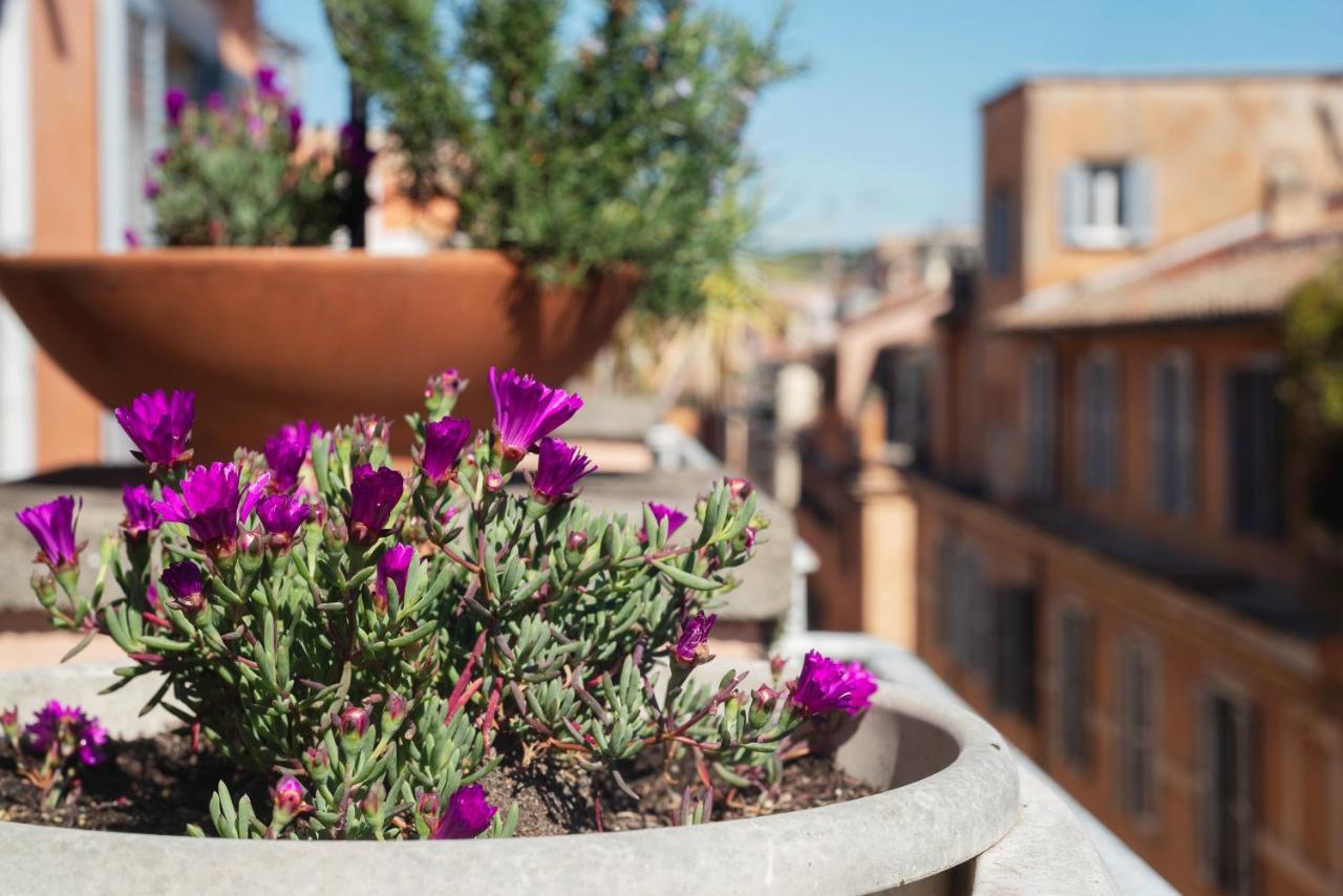 Spanish Steps Corner Рим Екстериор снимка
