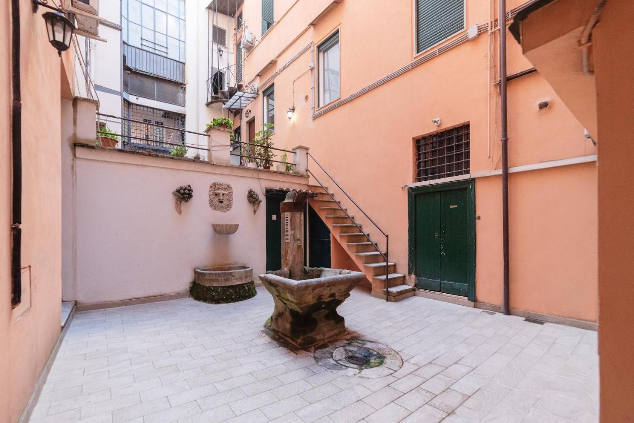 Spanish Steps Corner Рим Екстериор снимка